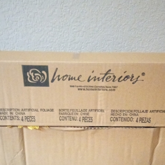 Original Home Interiors Faux Sunflower and green leaf Blended assortment - Picture 3 of 10